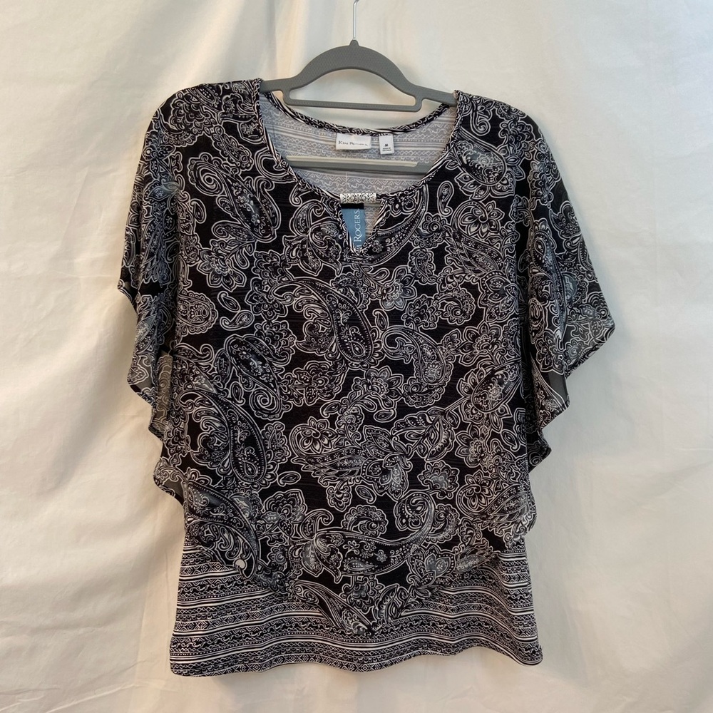 NWT, Kim Rogers, Flowy Sleeveless Black and White Shirt, Size Medium - Picture 3 of 16